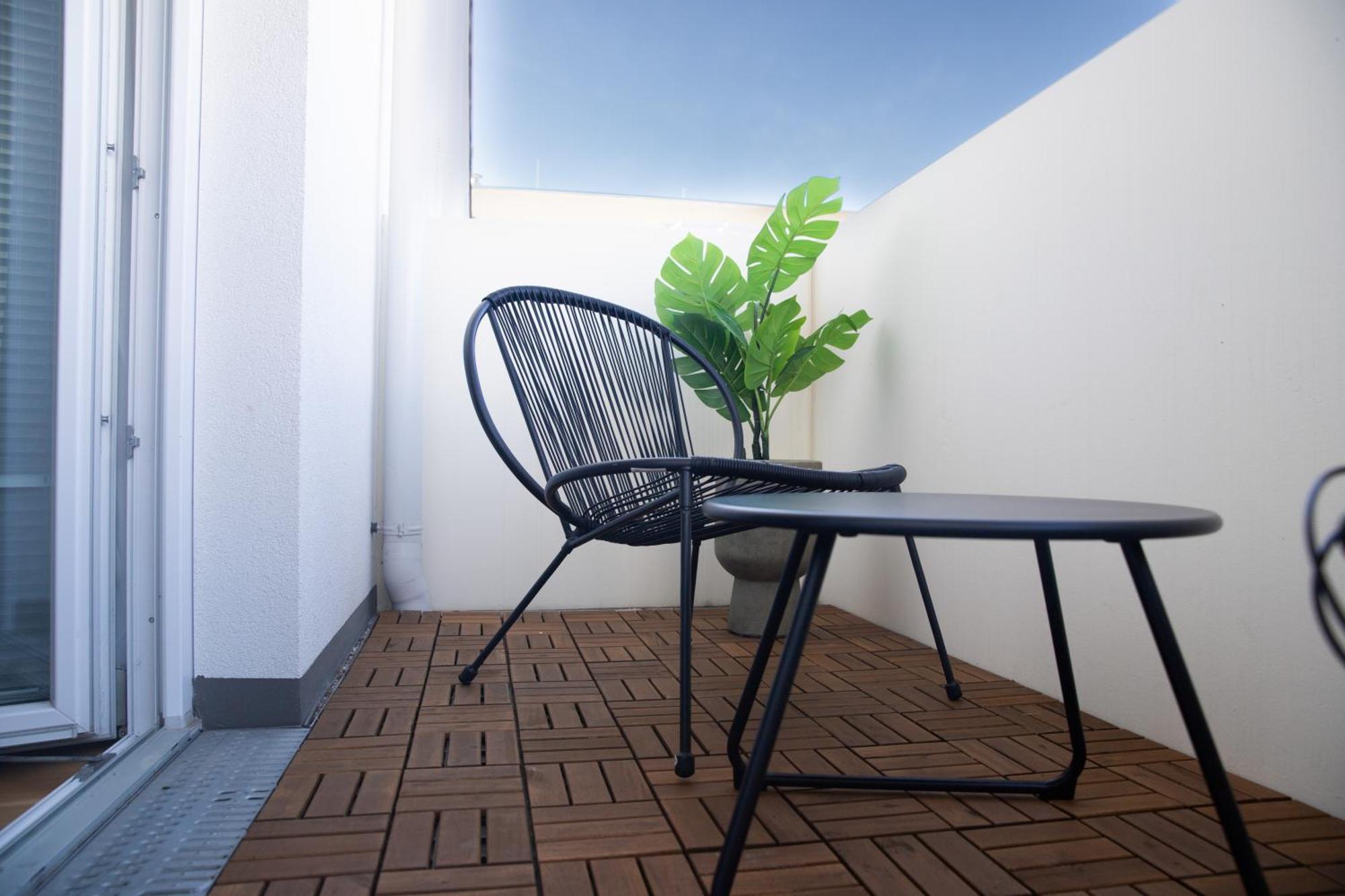 Stylish - 3 Min To U1 Kagraner Platz Appartement Wenen